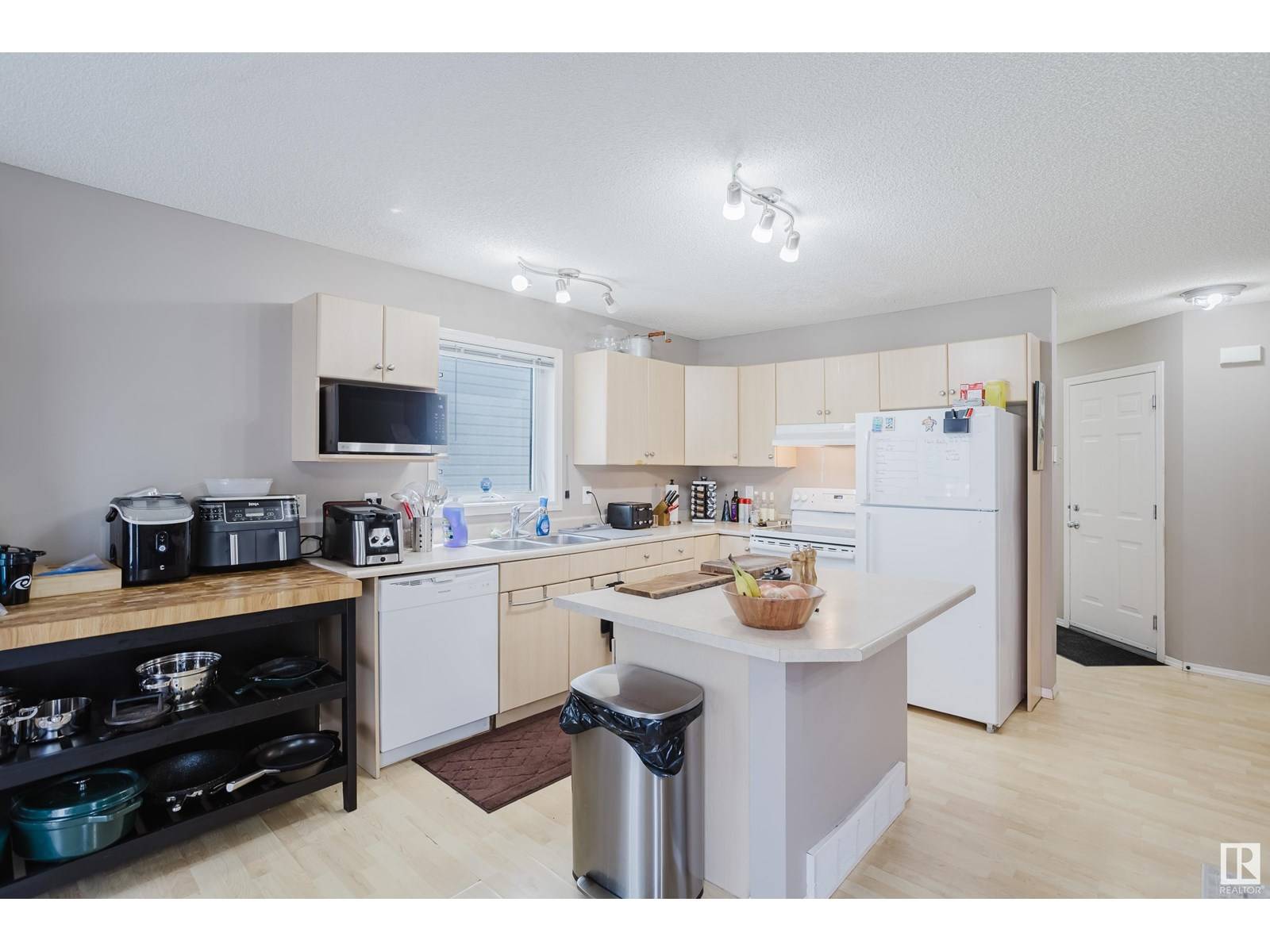 Edmonton, AB T6W1T4,#22 287 MACEWAN RD SW