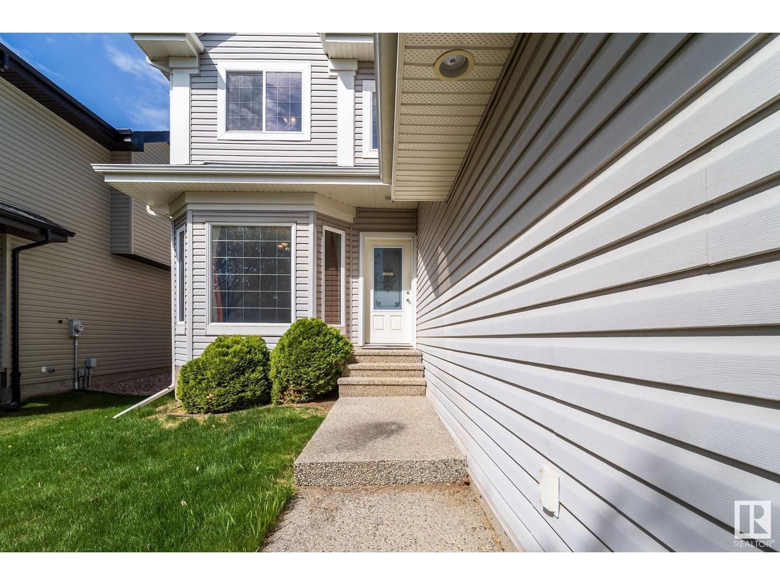Edmonton, AB T6R3P2,1157 TORY RD NW
