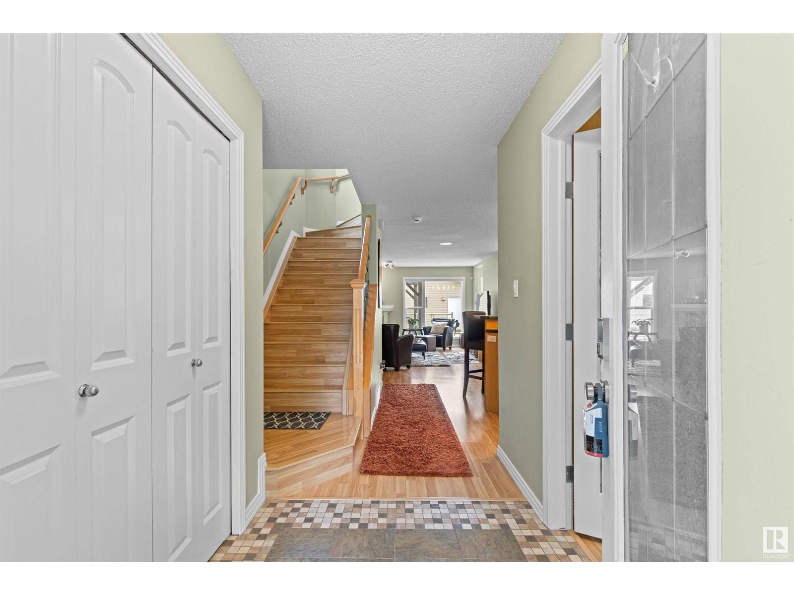 Edmonton, AB T5T0W4,21236 91 AV NW