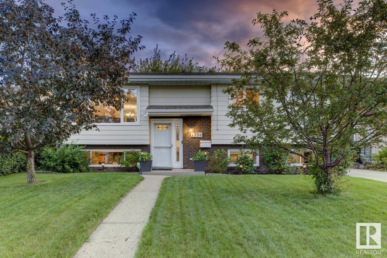 Edmonton, AB T6L3K6,1756 49A ST NW
