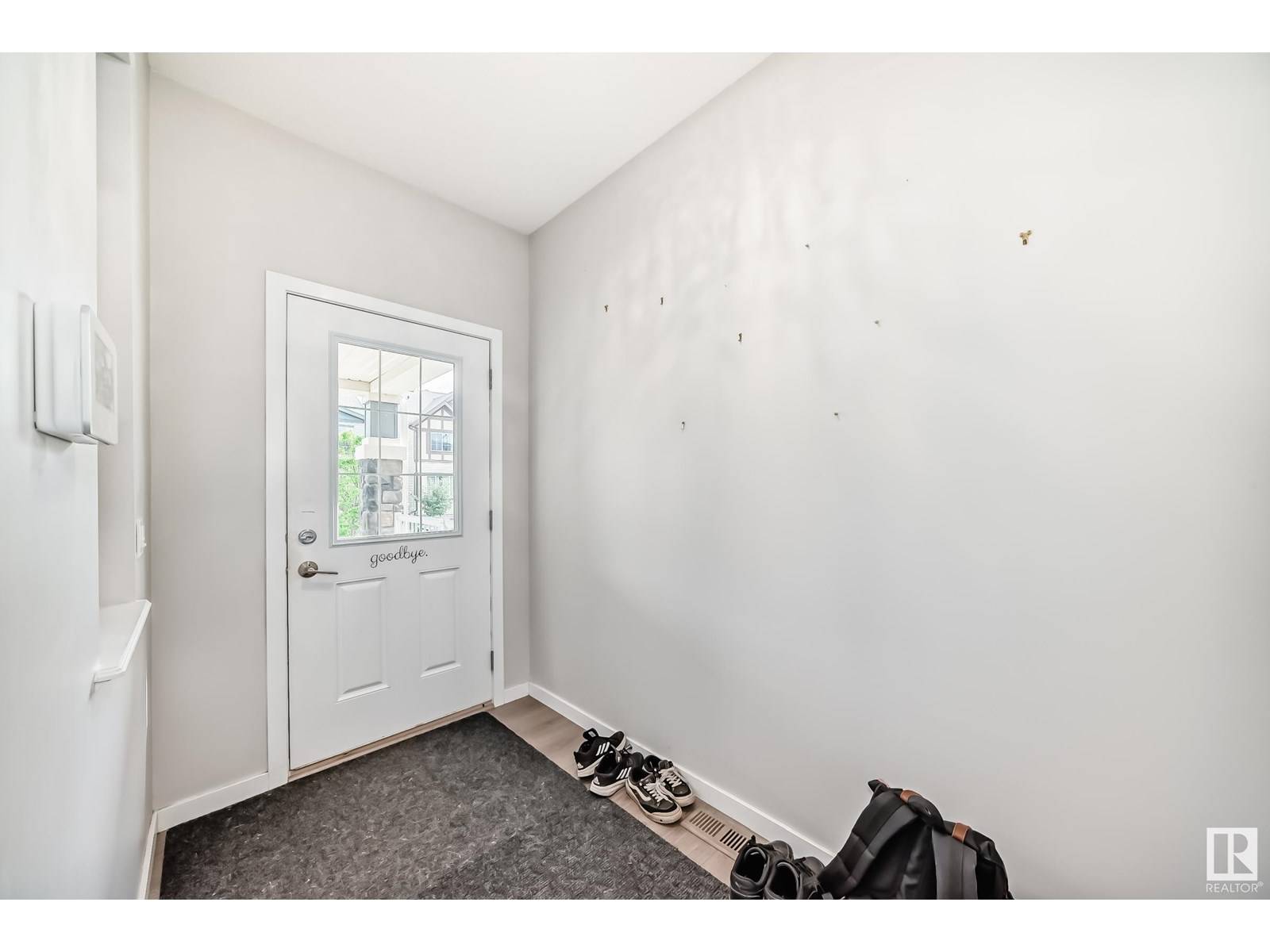 Edmonton, AB T6W3A6,4231 PROWSE WY SW