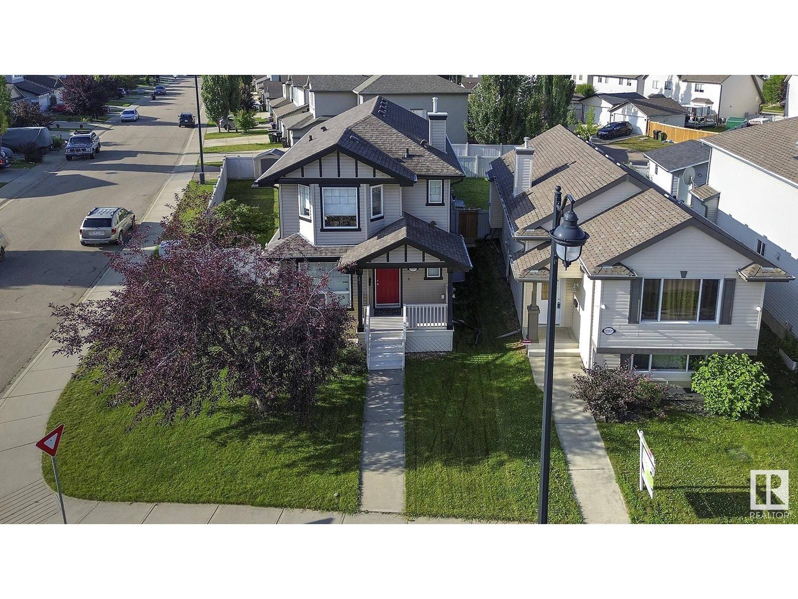 Edmonton, AB T6M0B4,20103 58 AV NW