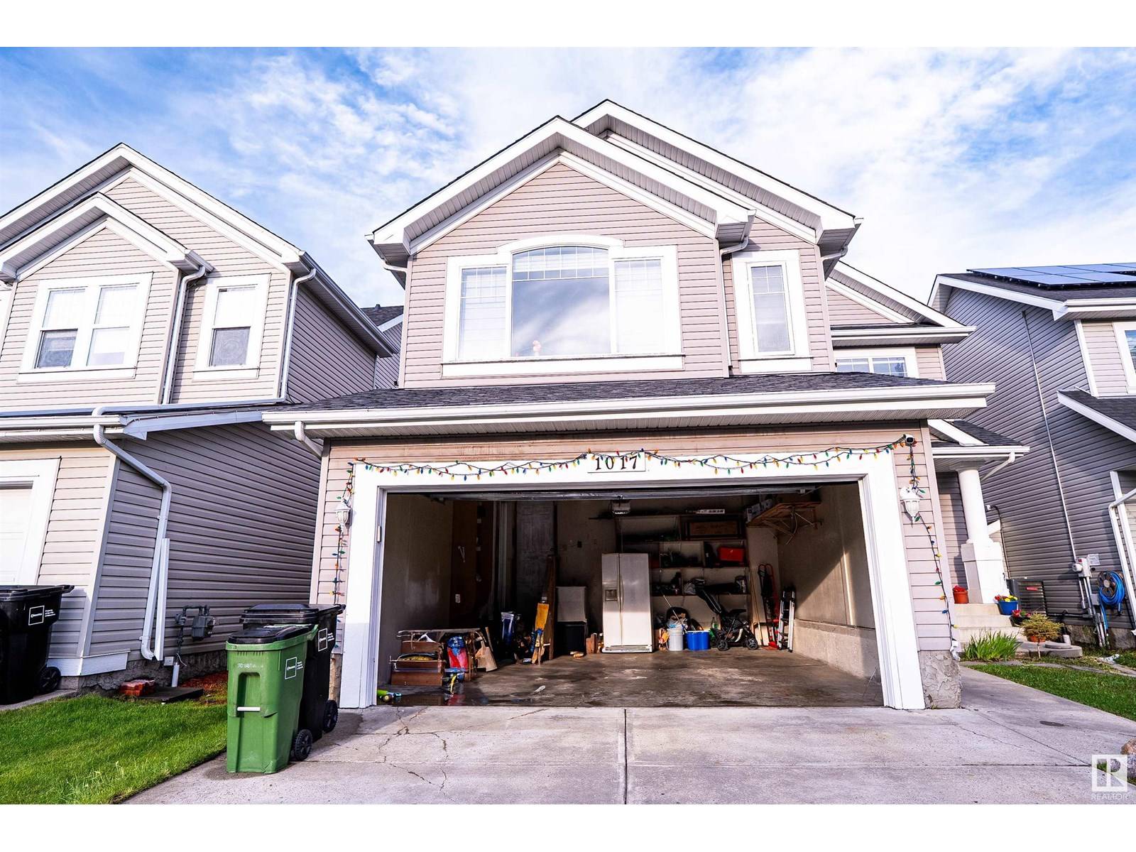 Edmonton, AB T6X1E4,1017 82 ST SW
