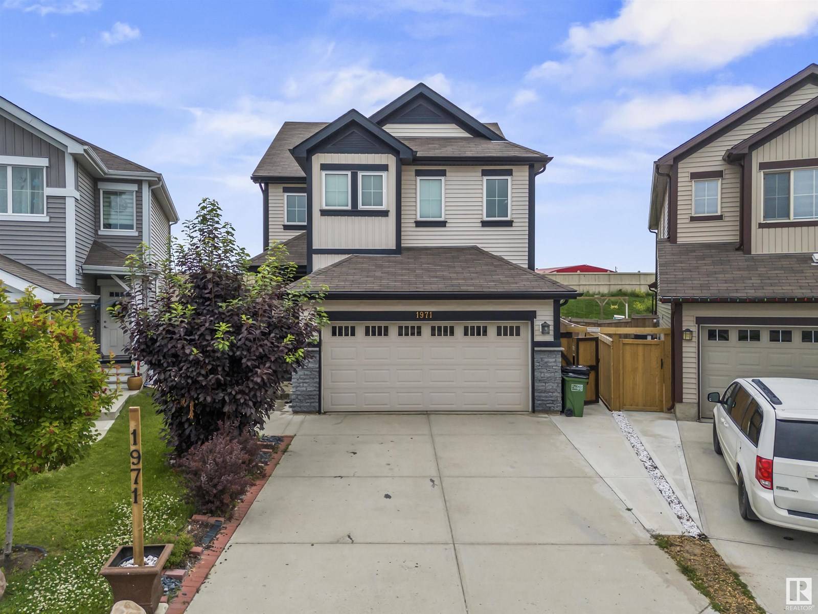 Edmonton, AB T6X1Y4,1971 51 Street SW SW