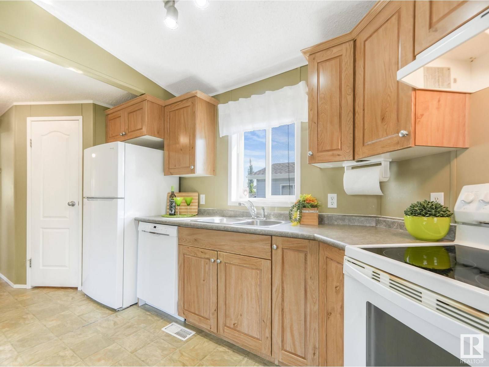 Leduc, AB T9E8R2,1174 Aspen DR W NE