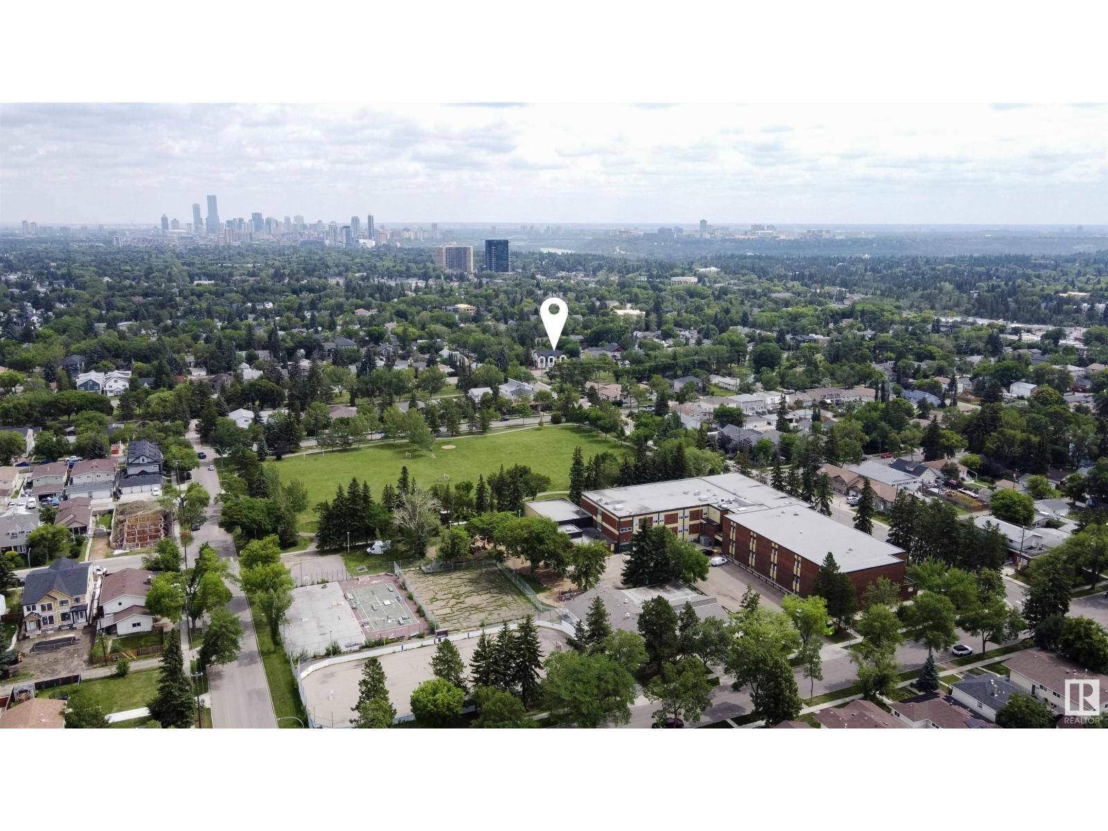 Edmonton, AB T5P1L4,10363 149 ST NW