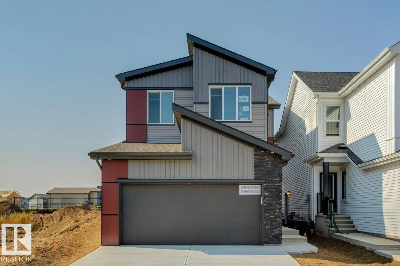 Edmonton, AB T5T7X1,22607 90 AV NW