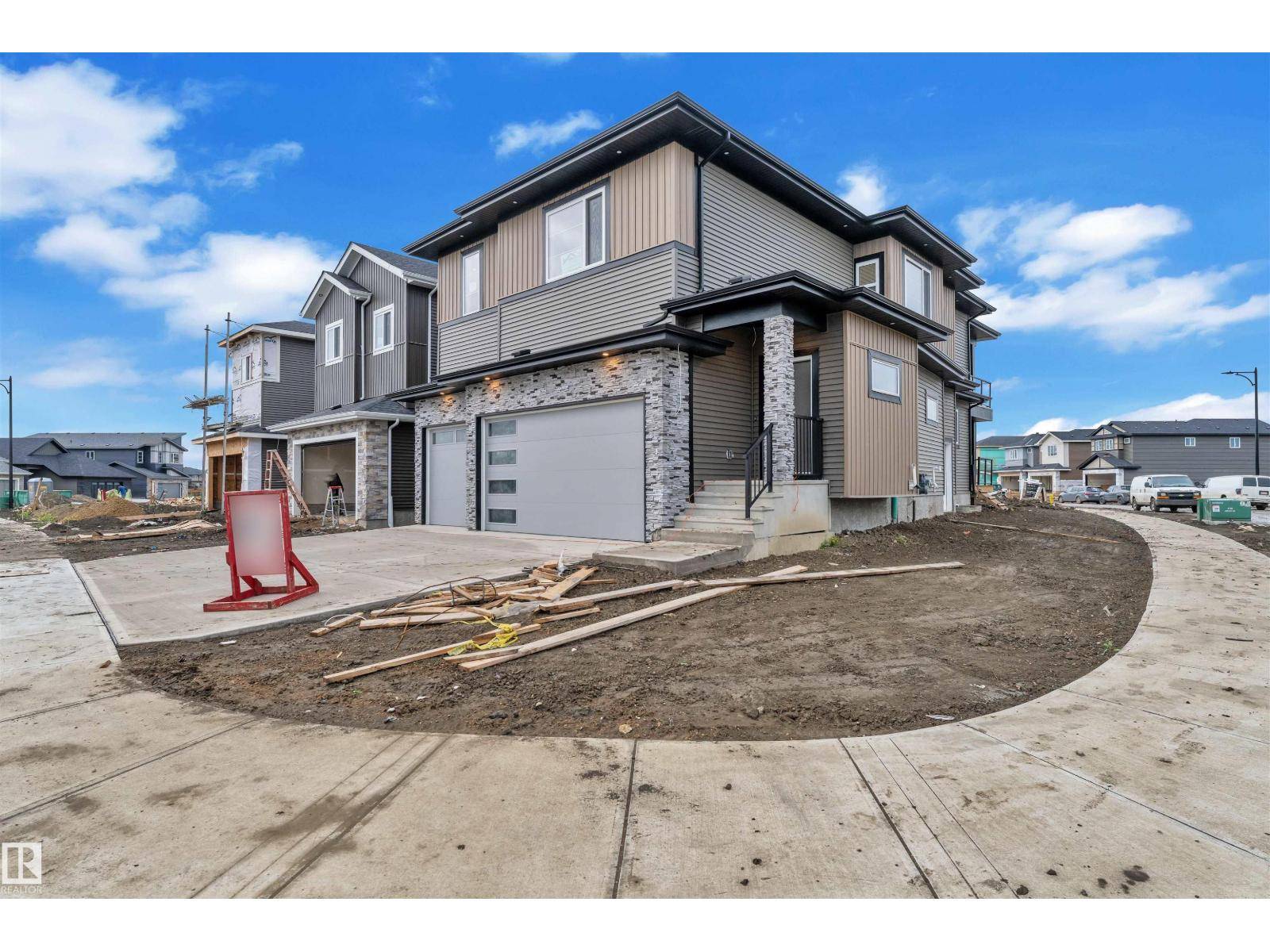 St. Albert, AB T8N8C3,27 ELDRIDGE PT