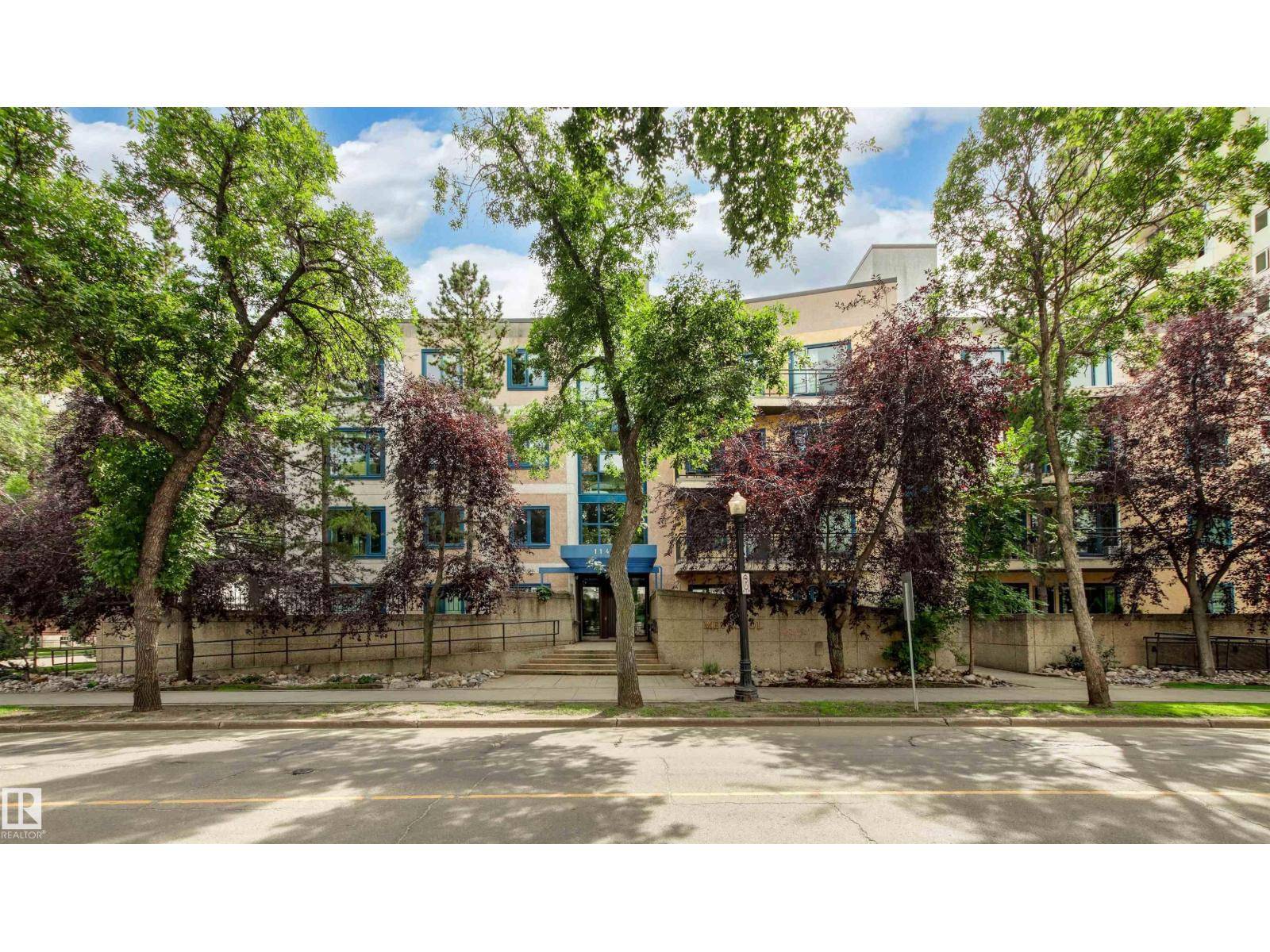 Edmonton, AB T5K0J5,#204 11415 100 AV NW