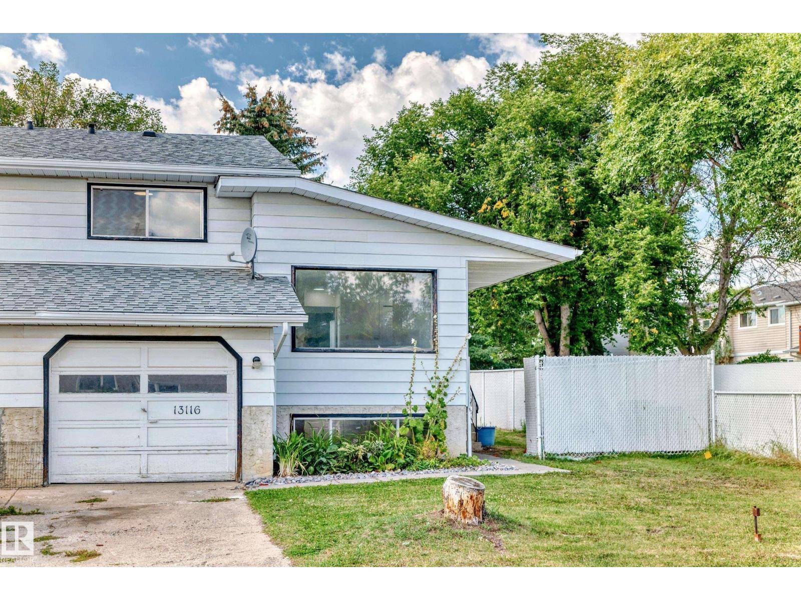 Edmonton, AB T5A3A4,13116 31 Strret NW