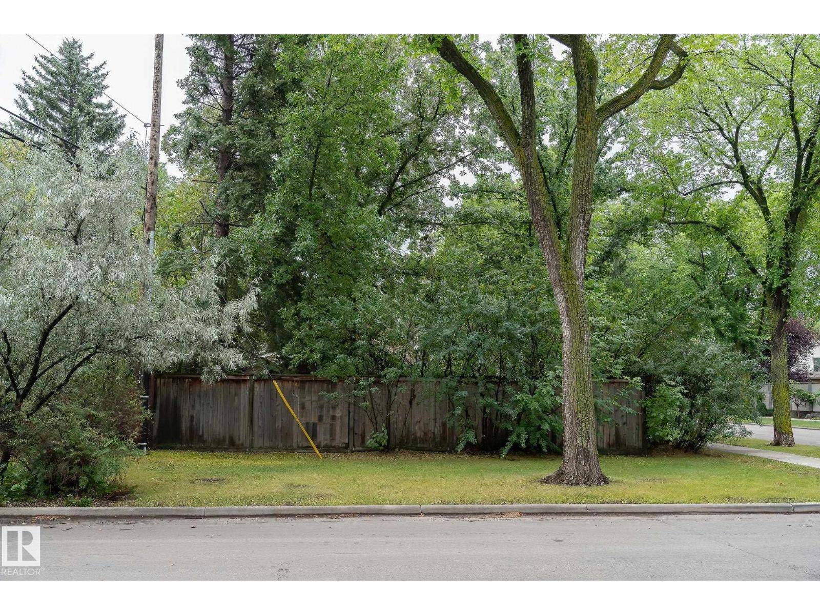 Edmonton, AB T5N2A6,10235 134 ST NW NW