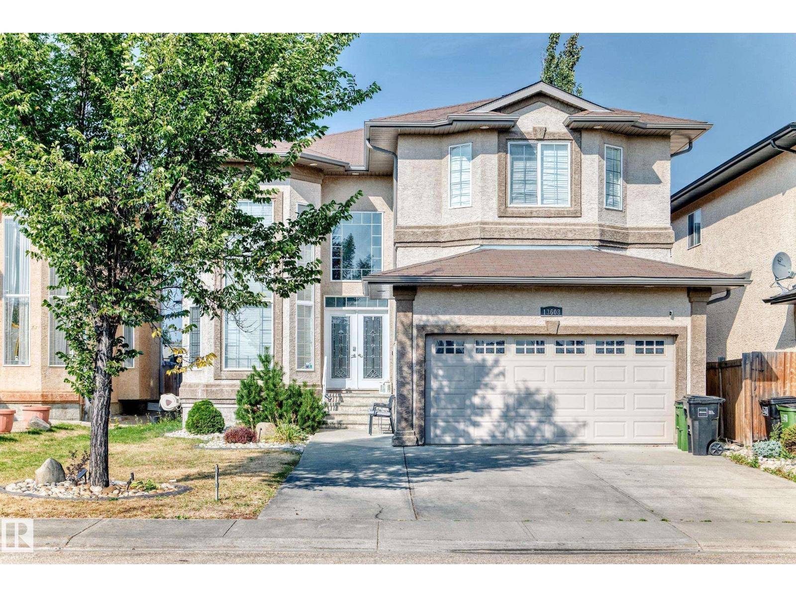 Edmonton, AB T6V0B9,13608 160 AV NW