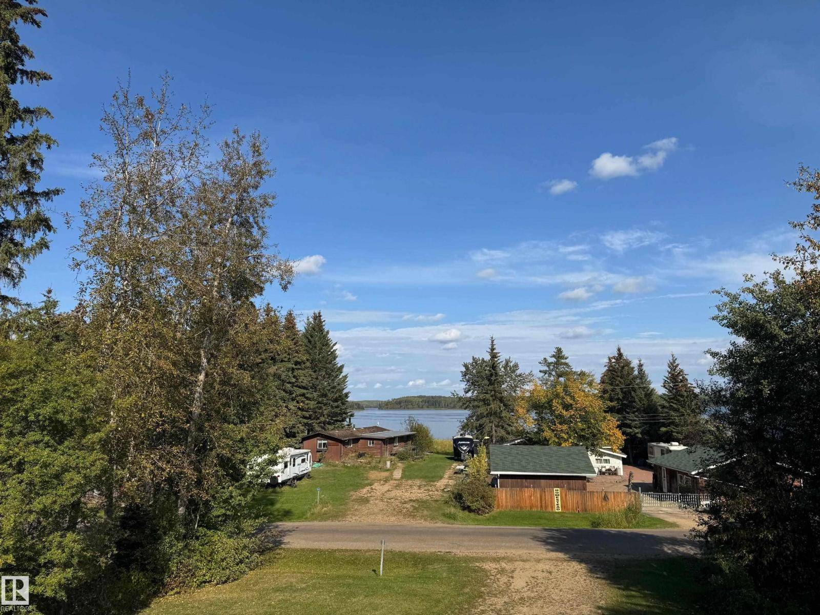Rural Athabasca County, AB T9S1S2,220 Lakeshore DR N