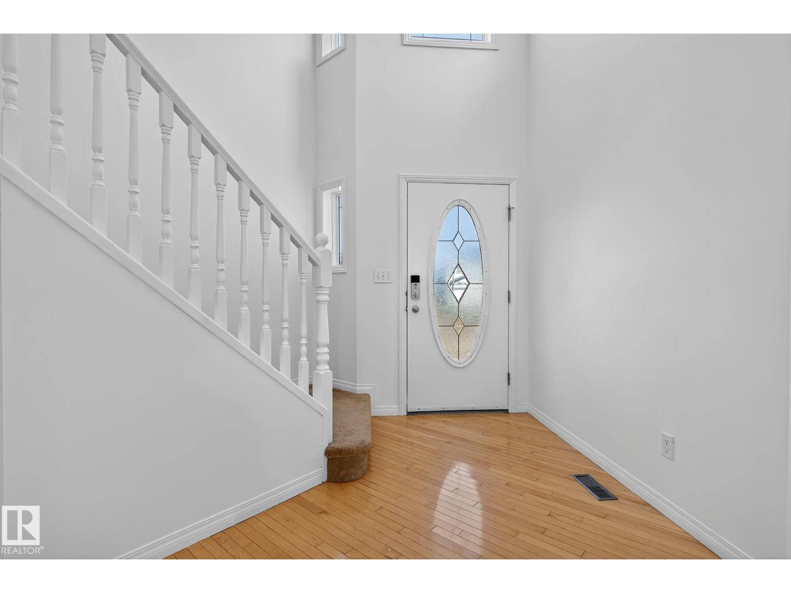 St. Albert, AB T8N6X3,22 ELBOW PL
