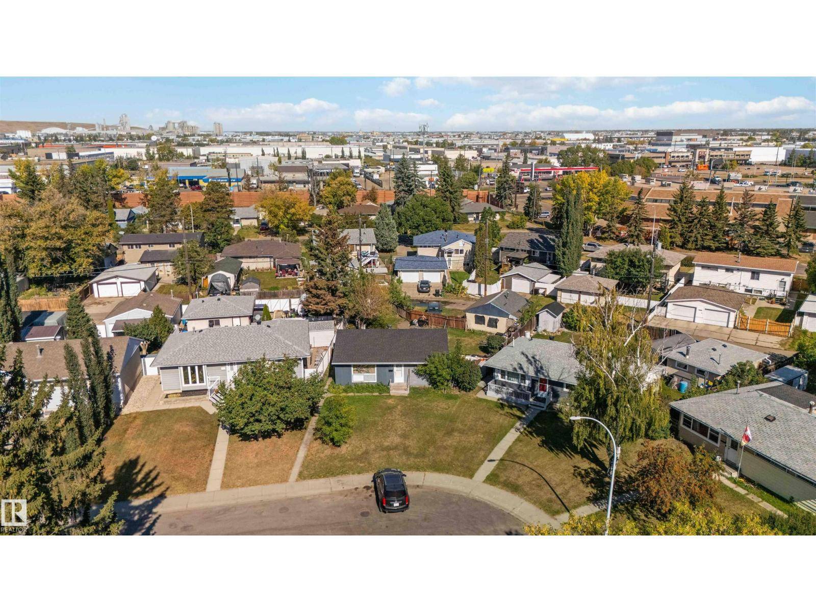 Edmonton, AB T5P1H7,15812 110A Avenue NW NW
