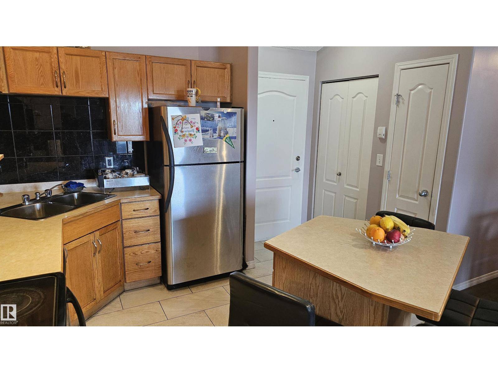 Edmonton, AB T5Z3V2,#301 9525 162 AV NW