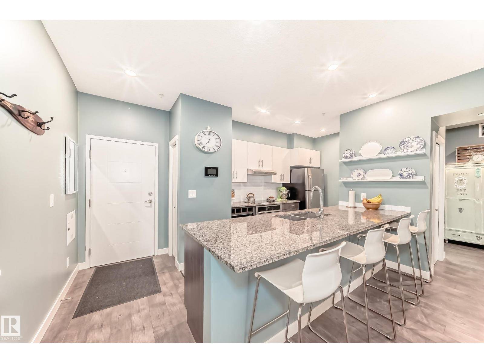 Edmonton, AB T5N2T7,#101 10126 144 ST NW