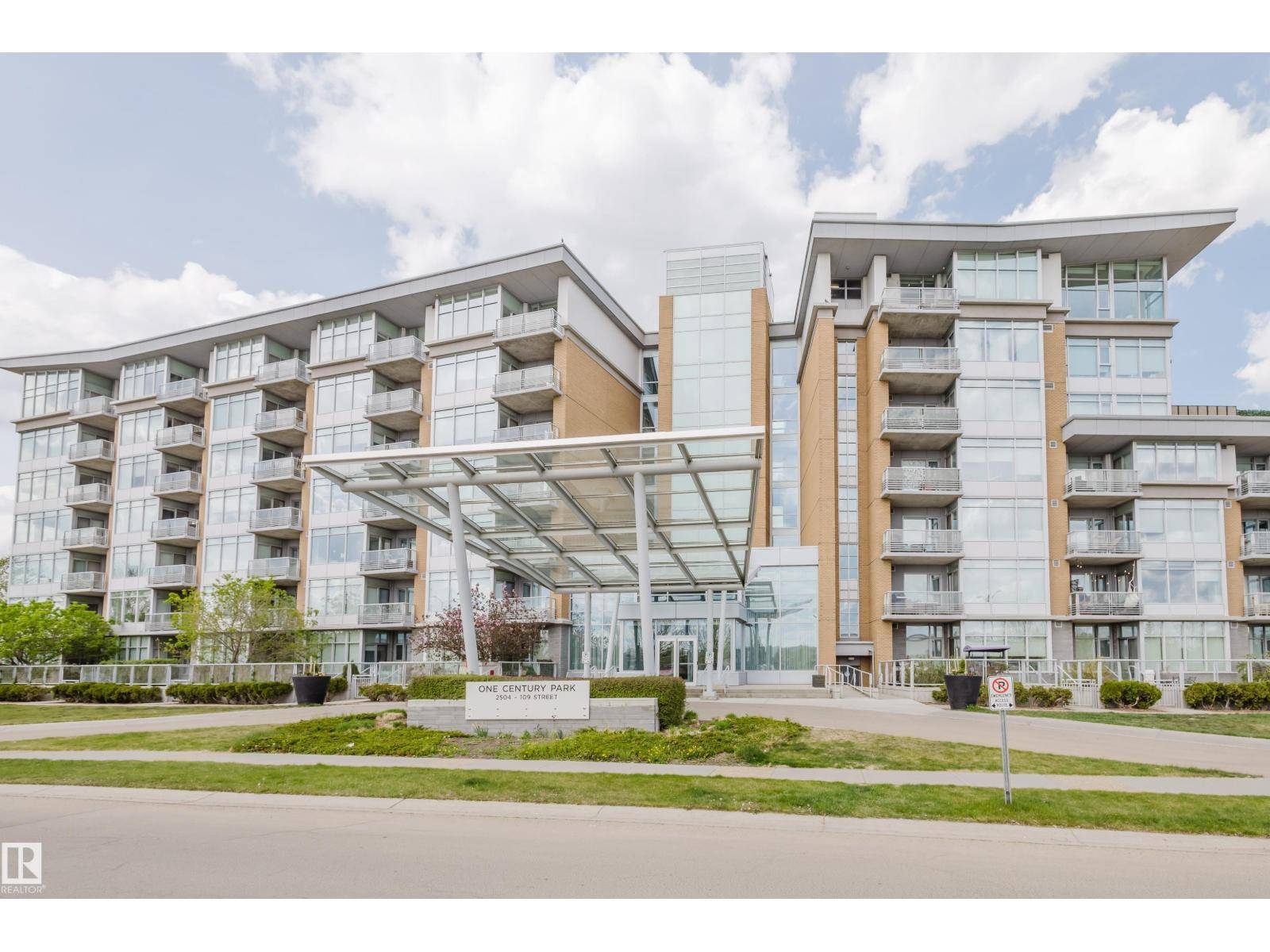 Edmonton, AB T6J2H3,#403 2504 109 ST NW