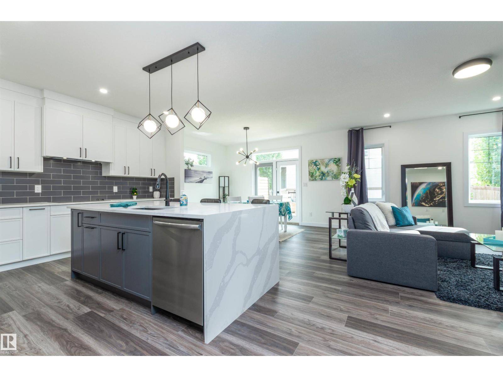 Sherwood Park, AB T8H0K3,17 Sunbury PL