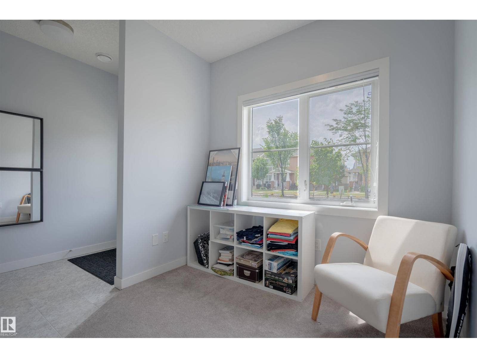 Edmonton, AB T5E6W3,1085 GAULT BV NW