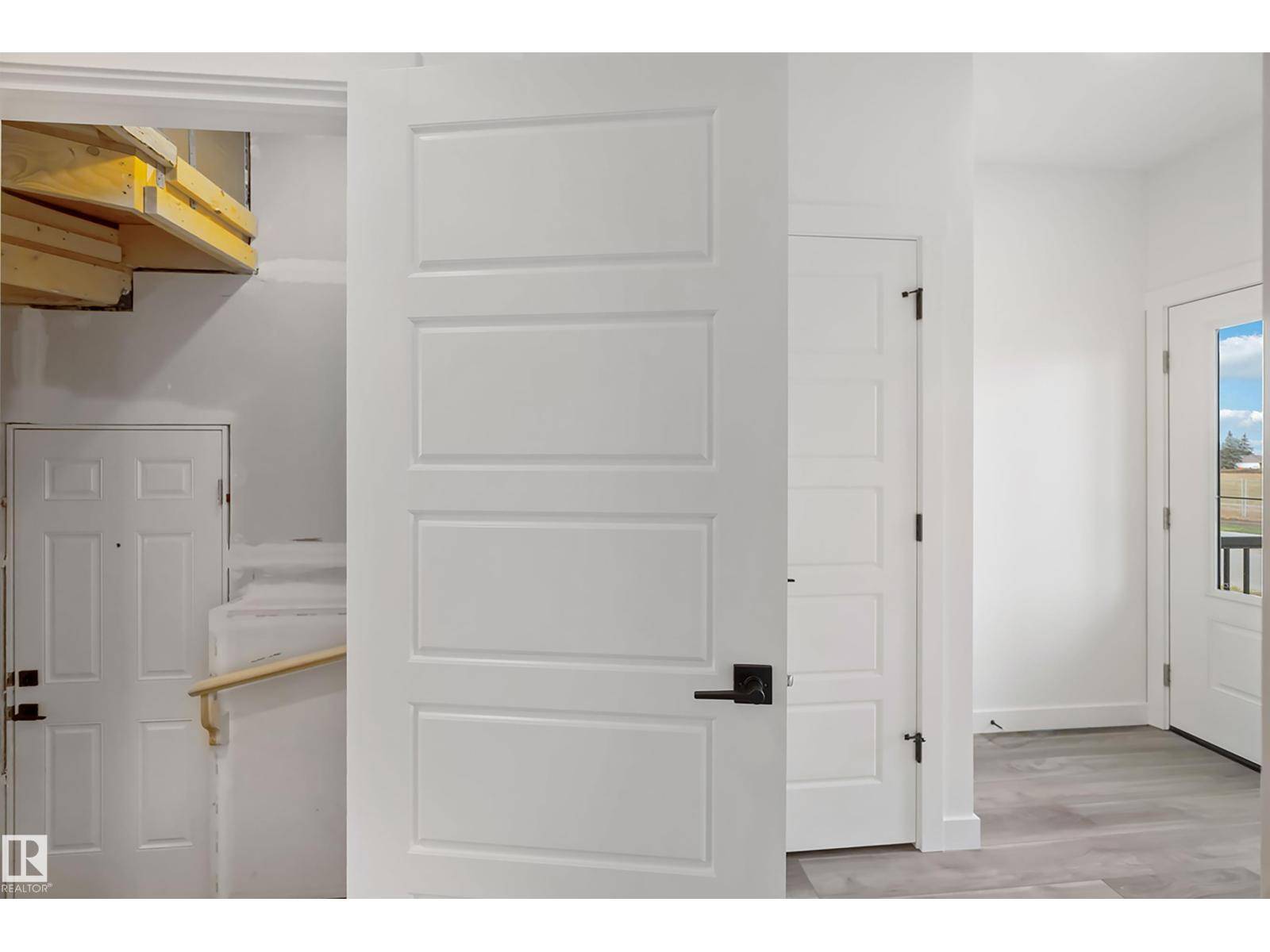 Edmonton, AB T6T2W8,1015 ASTER BV NW