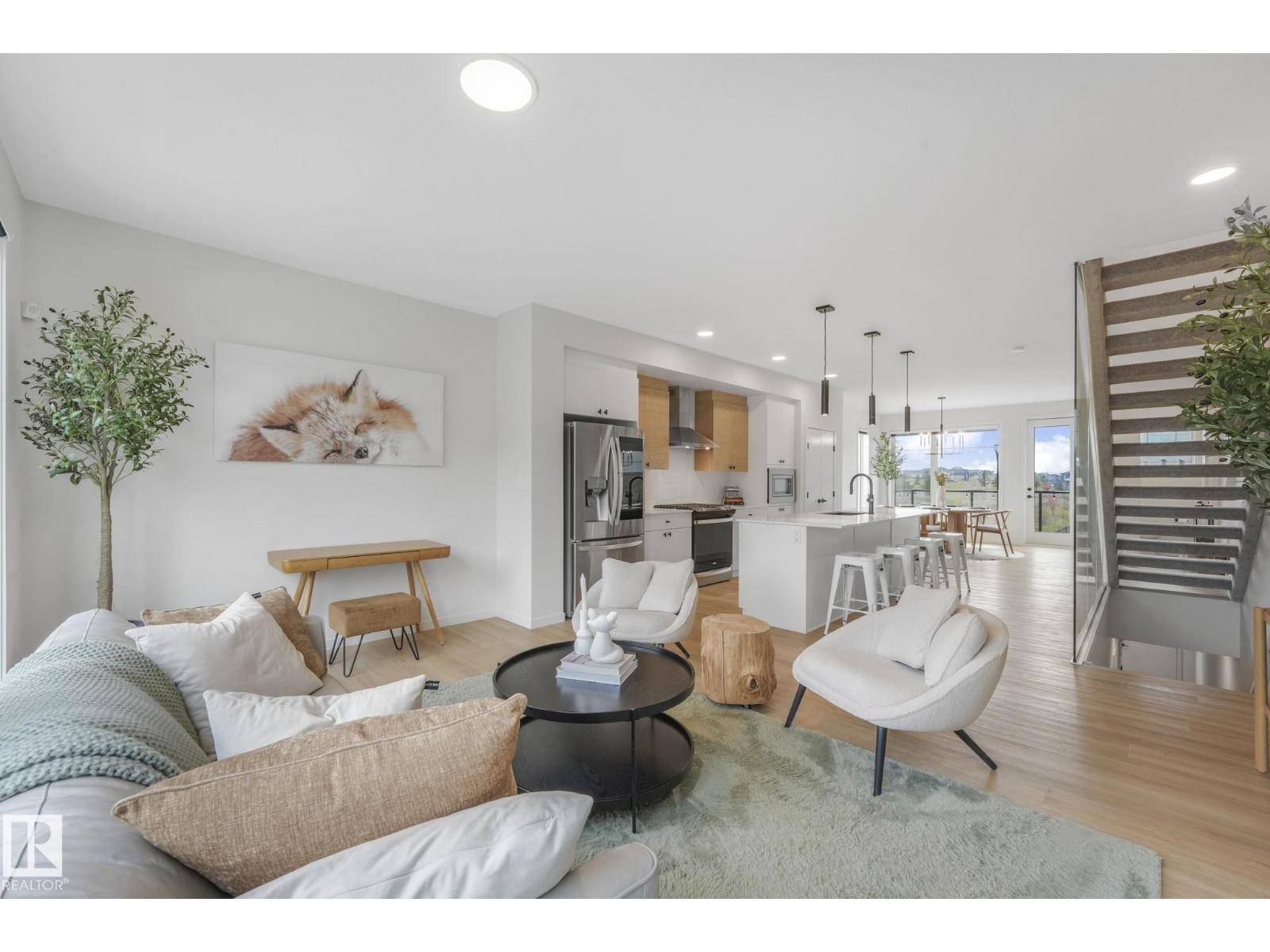 Edmonton, AB T6X2X9,488 38A ST SW