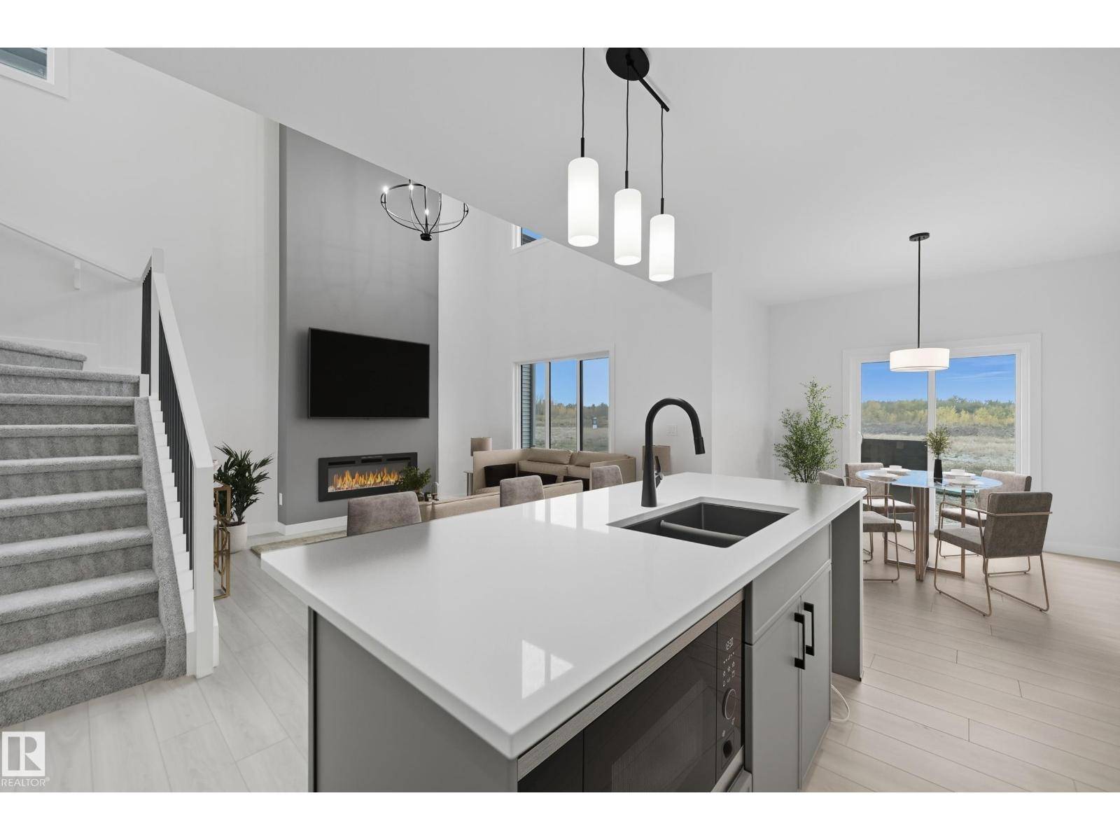 Spruce Grove, AB T7X4E6,37 GABLE CM