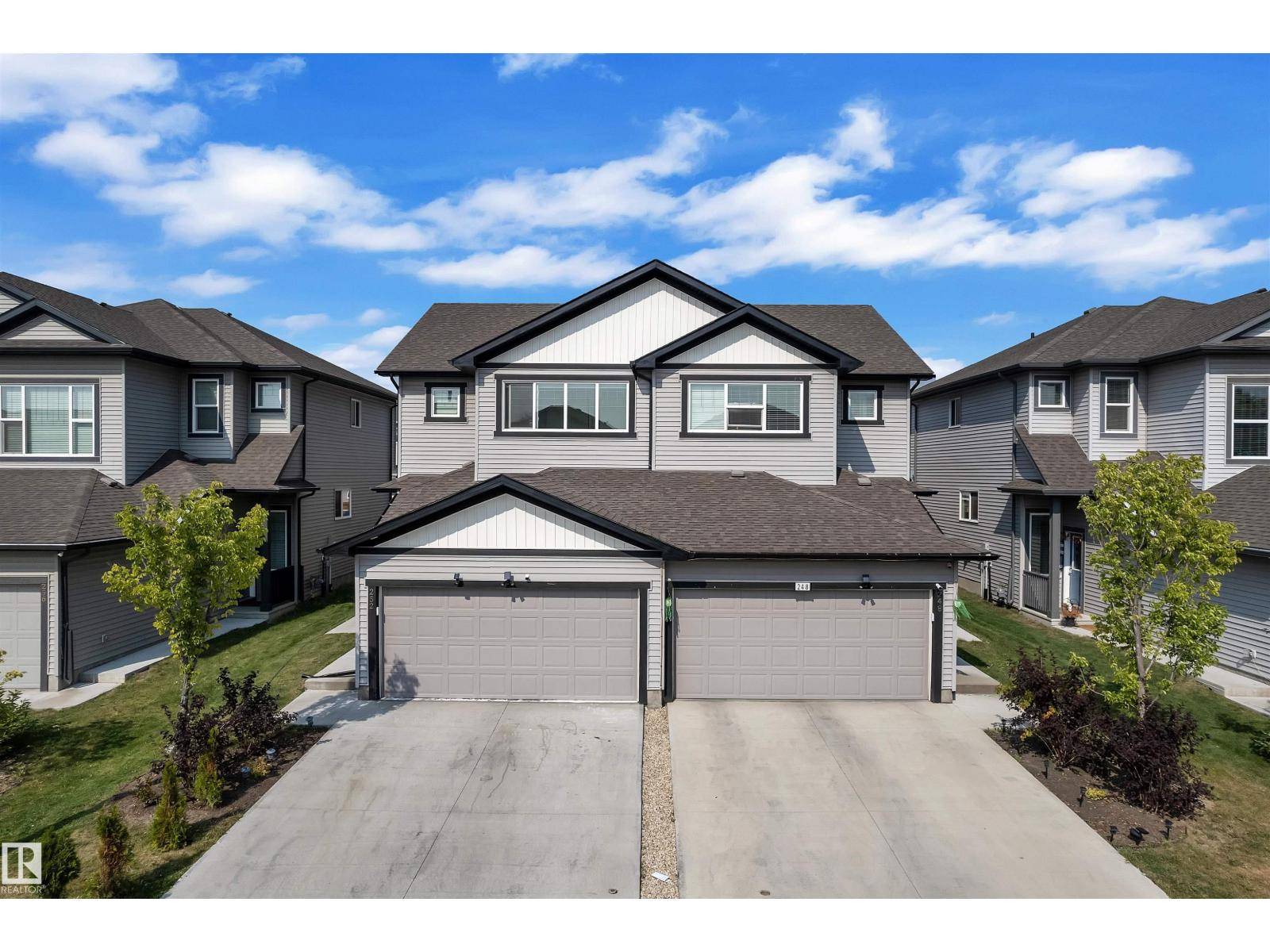 Edmonton, AB T6T1J2,252 39 AV NW