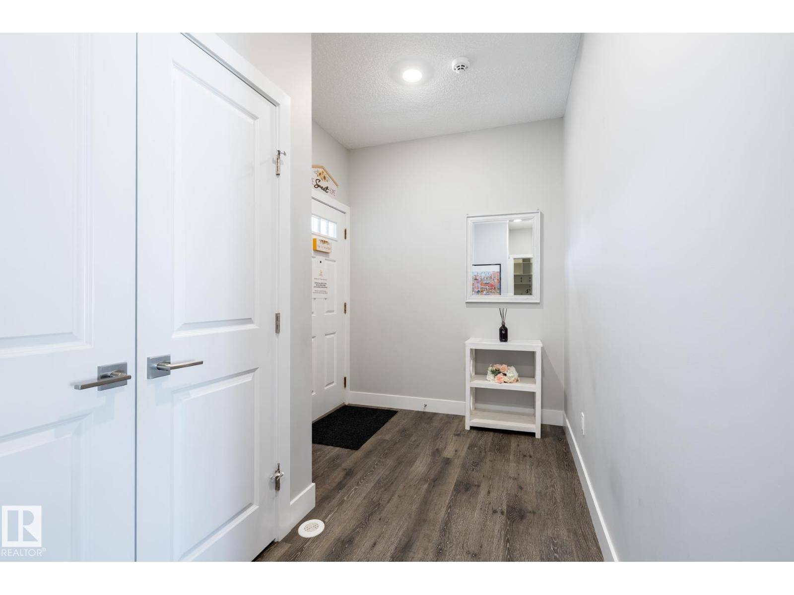 Edmonton, AB T6W4N5,1440 DARBY GREEN SW