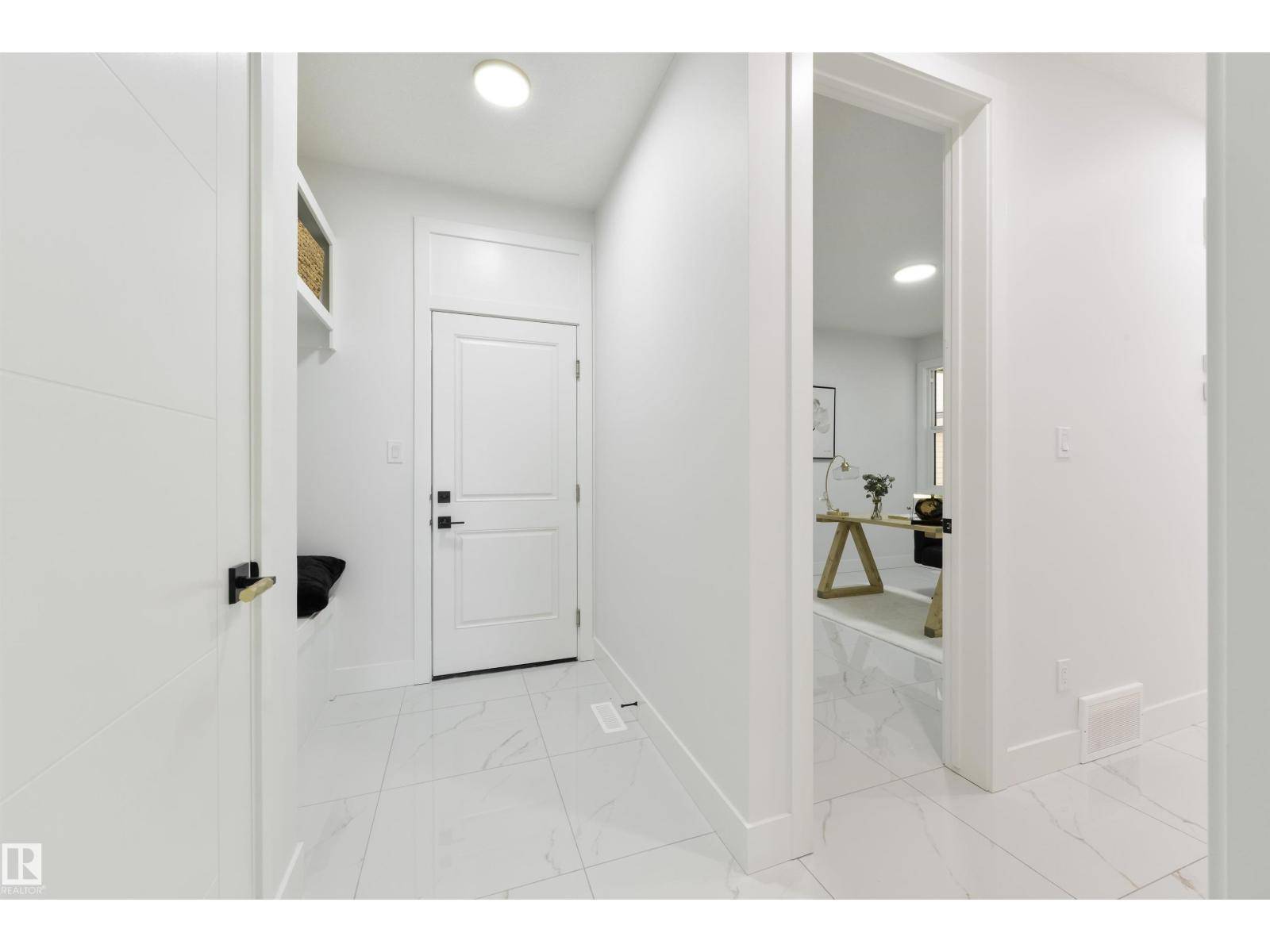 Edmonton, AB T6X3K3,108 25 ST SW SW