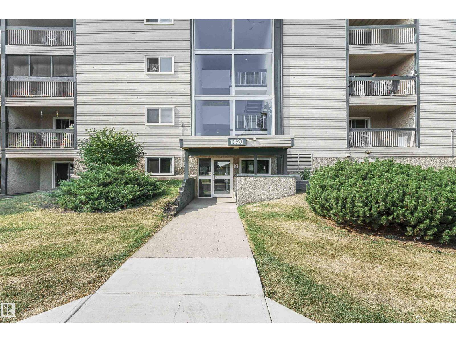 Edmonton, AB T6L5P1,#403 1620 48 ST NW