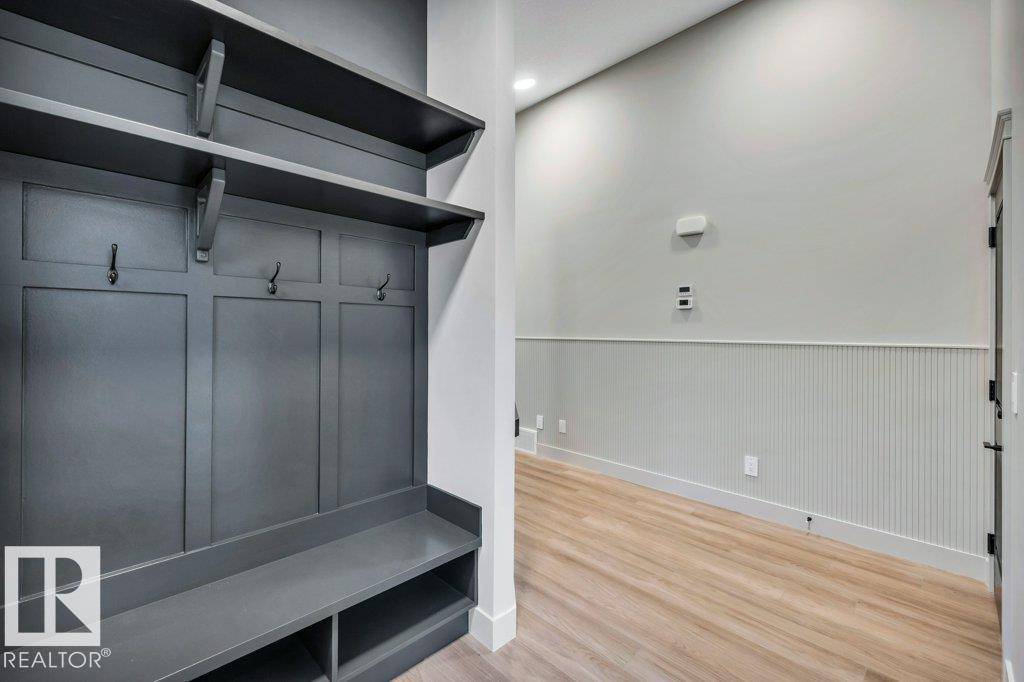 Spruce Grove, AB T7X4C9,27 SYDWYCK CI