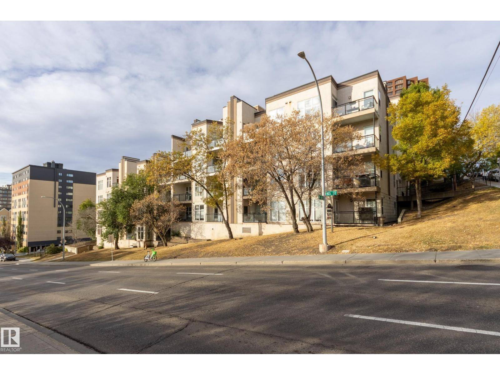 Edmonton, AB T5K0B2,#202 10503 98 AV NW