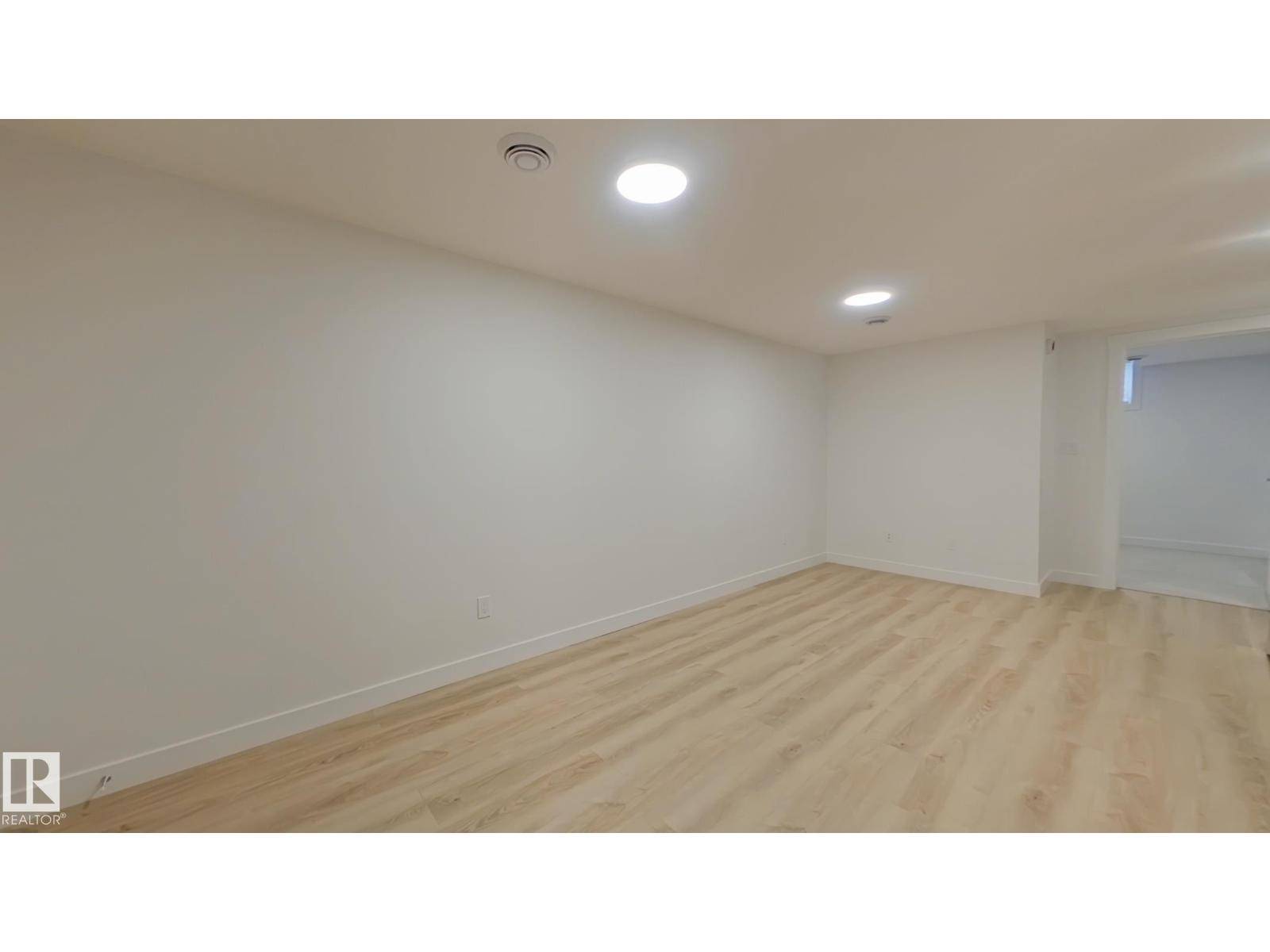 Edmonton, AB T6T1J1,#Bsmt 1037 Aster BV NW