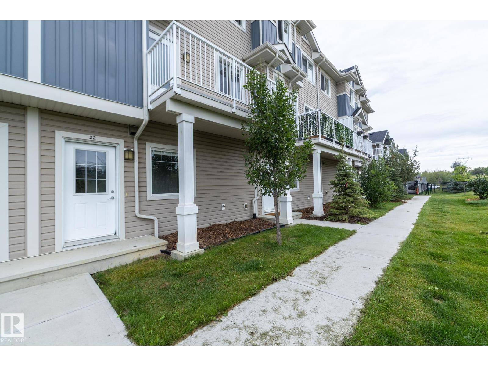 Edmonton, AB T5S0N1,#22 13139 205 ST NW