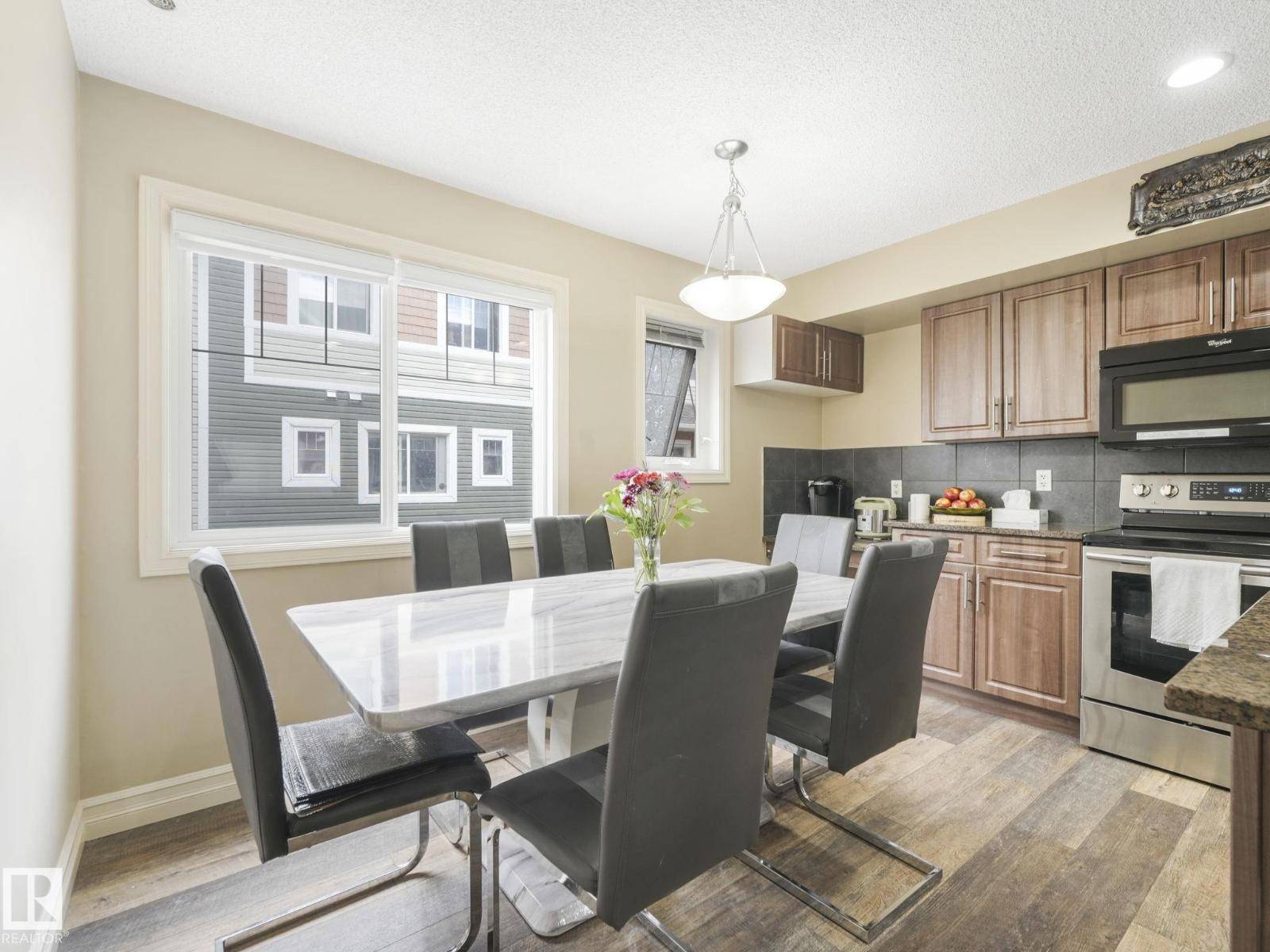 Edmonton, AB T6T0N4,#118 655 TAMARACK RD NW