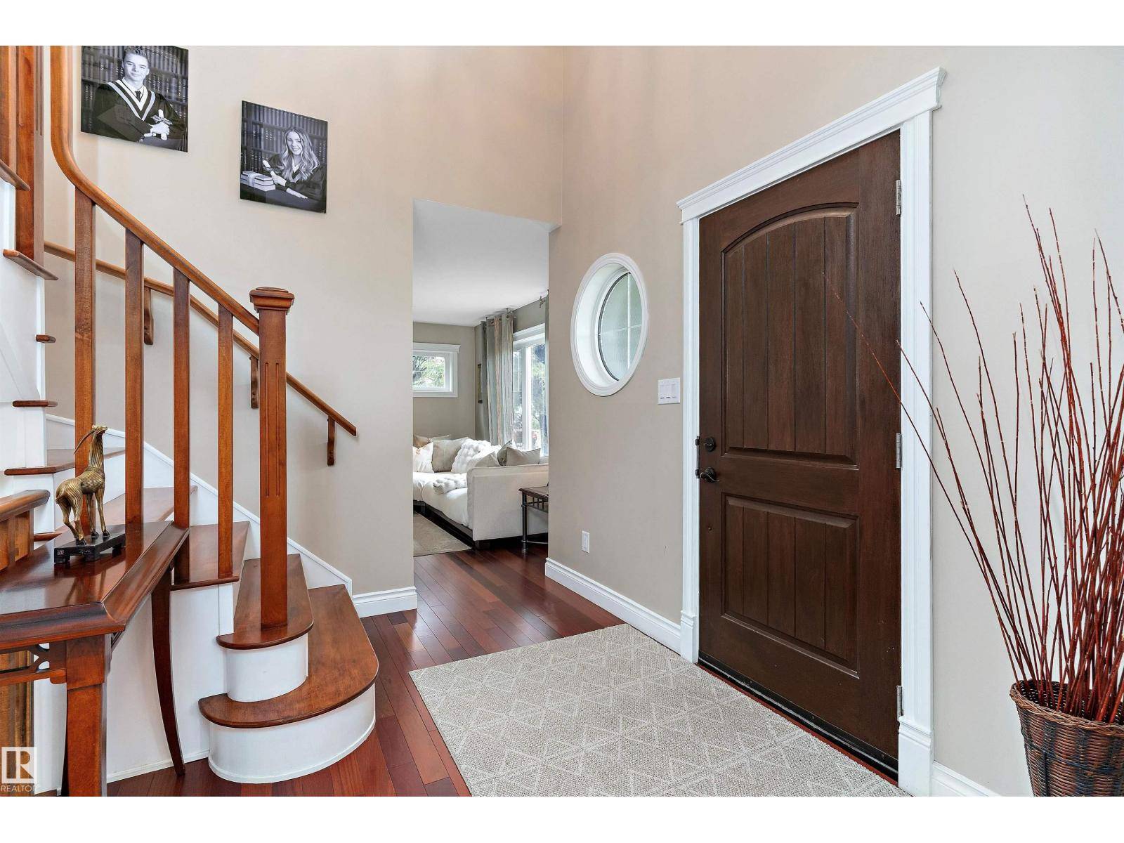 Edmonton, AB T6A2P3,10765 65 ST NW