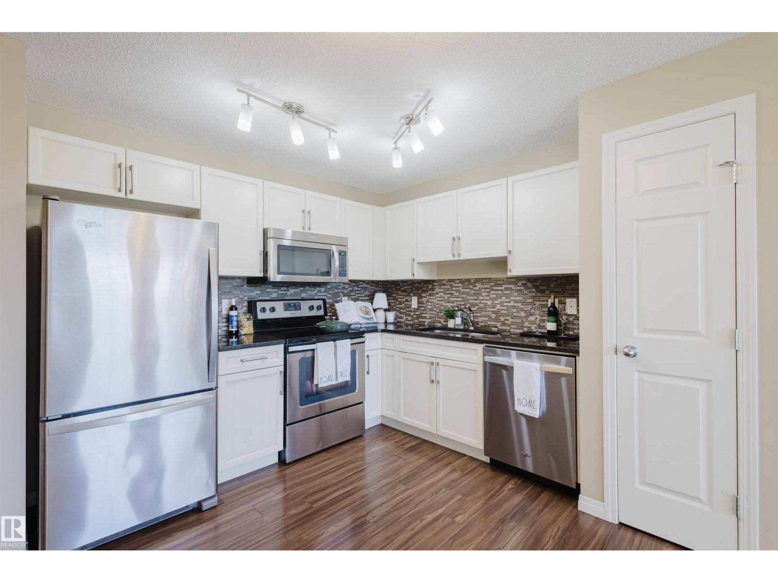 Edmonton, AB T6X1V2,#60 4029 ORCHARDS DR SW