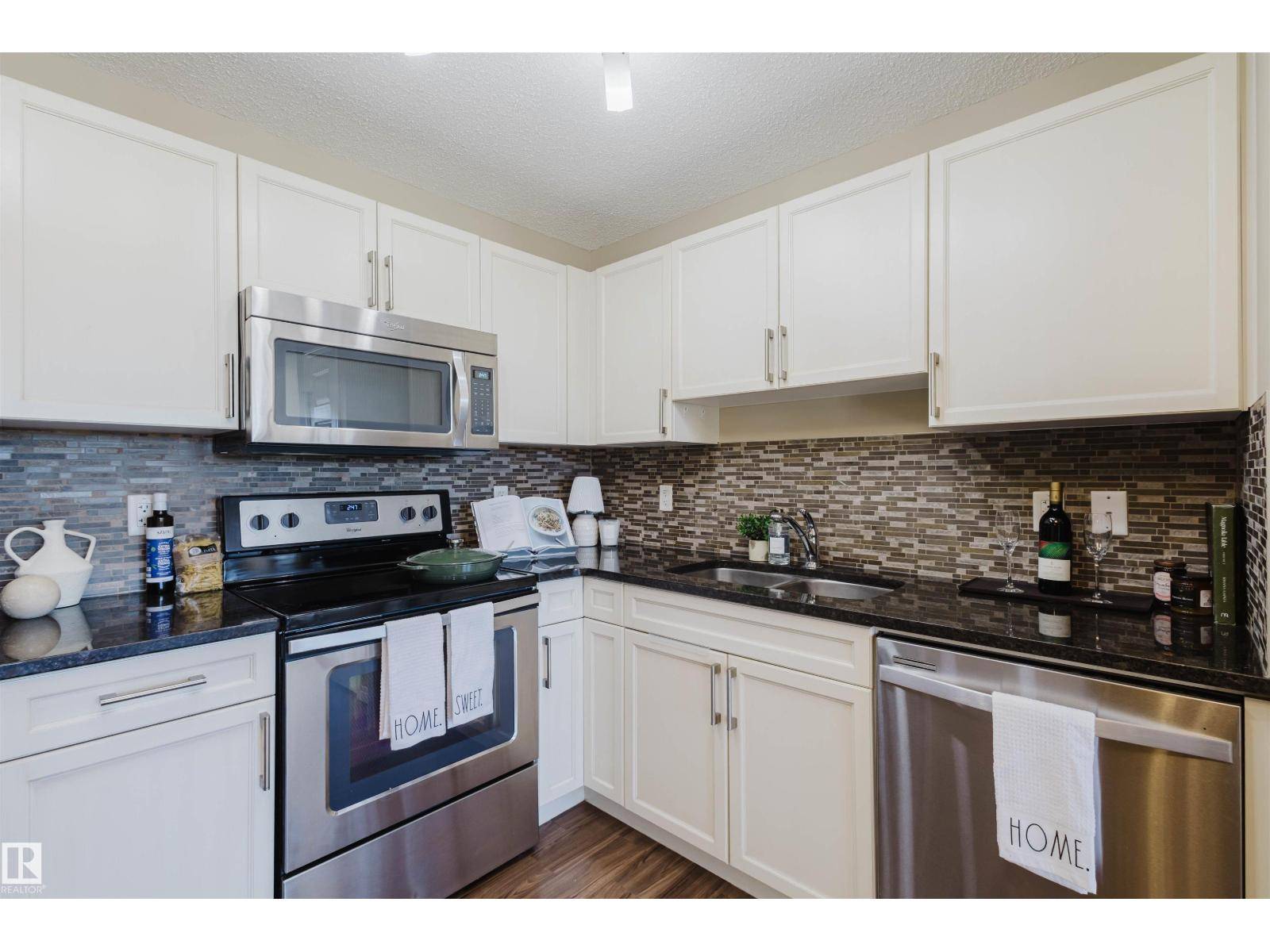 Edmonton, AB T6X1V2,#60 4029 ORCHARDS DR SW