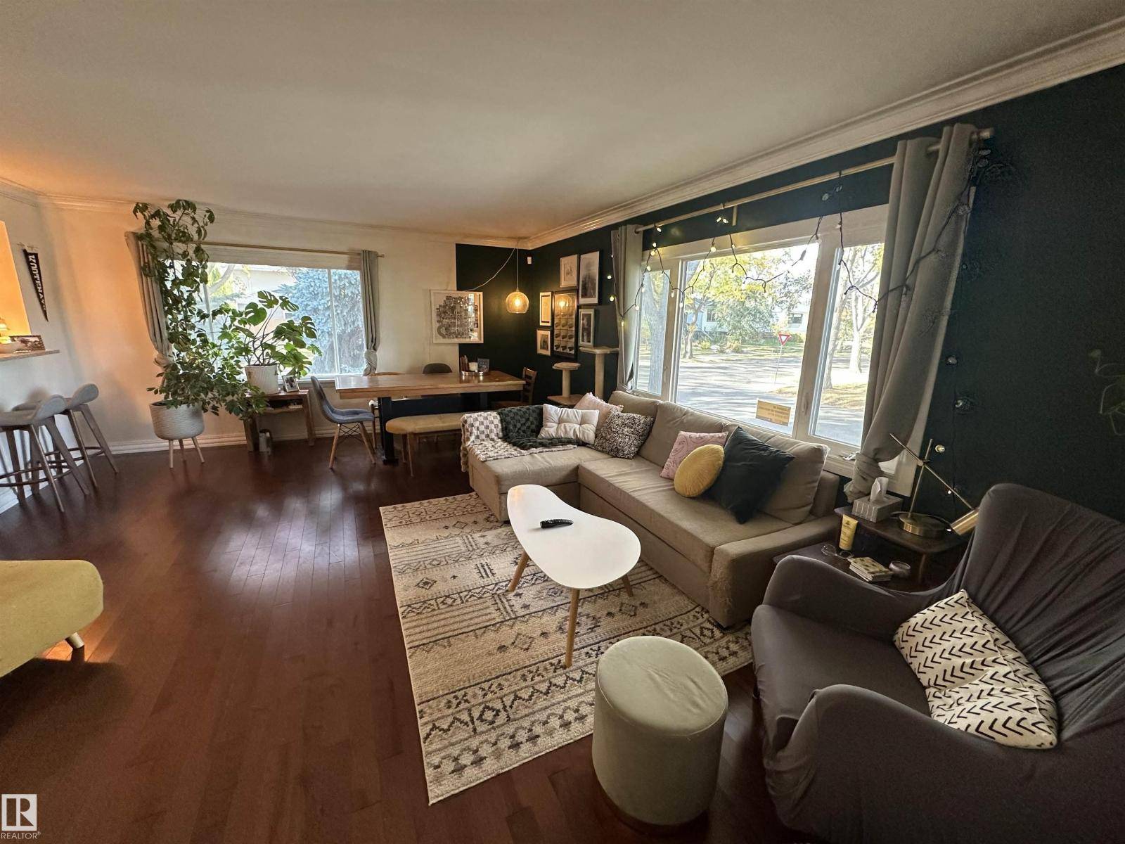 Edmonton, AB T6A3K9,10447 81 ST NW