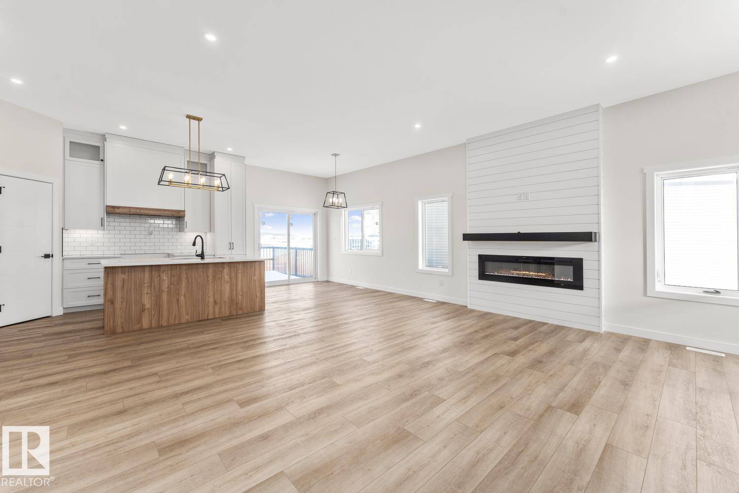 Cold Lake, AB T9M0M4,327 Fundy WY