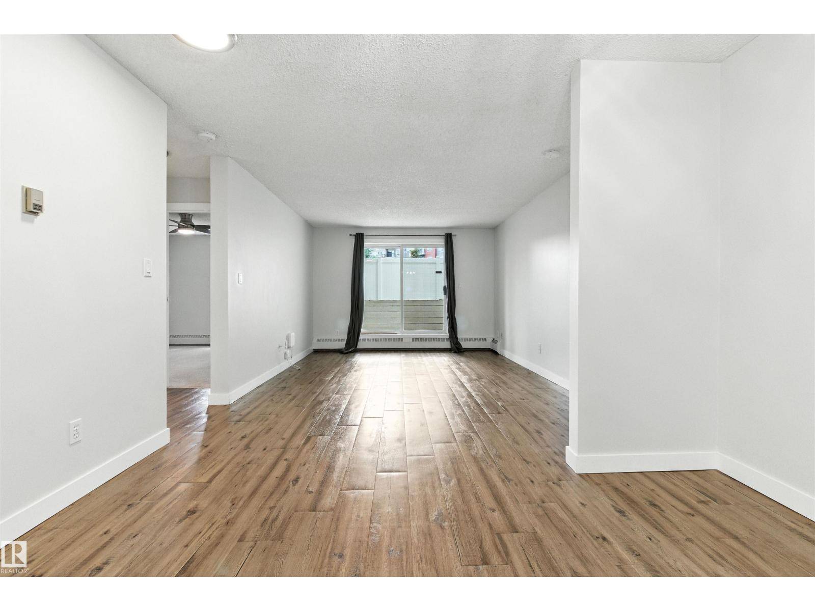 Edmonton, AB T5H4L9,#151 10520 120 ST NW