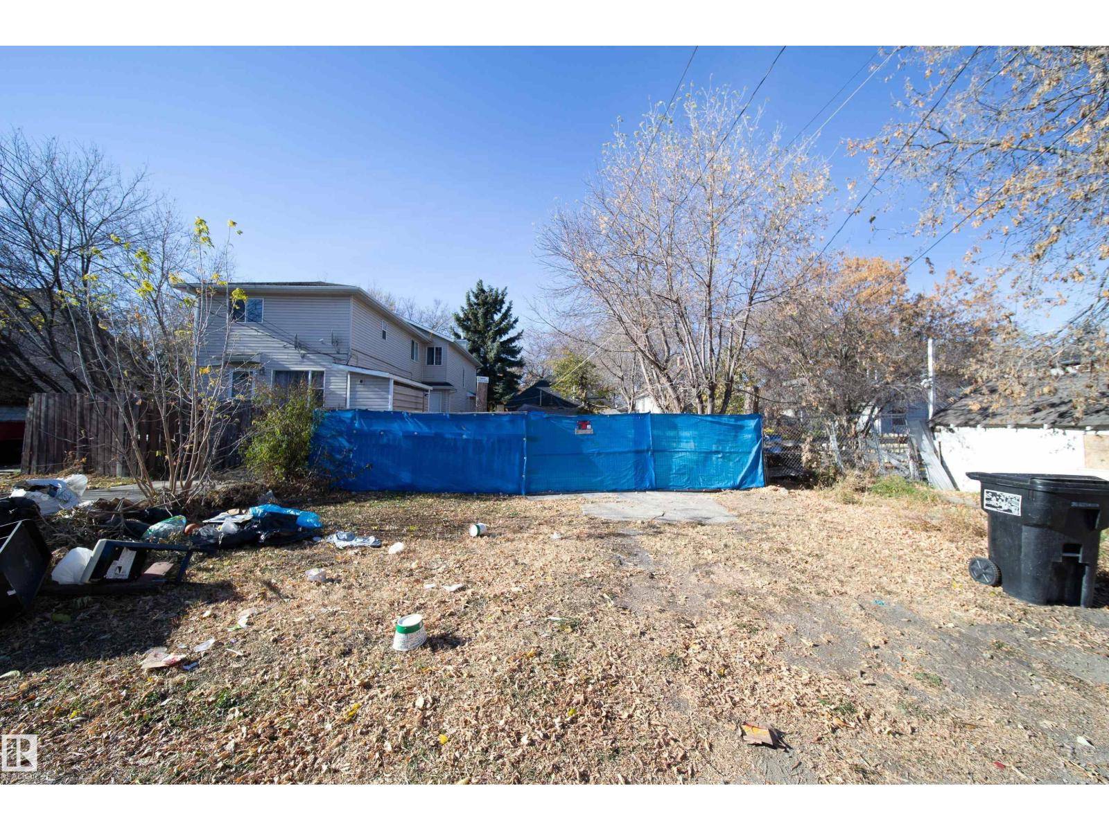 Edmonton, AB T5B2G5,11919 77 ST NW