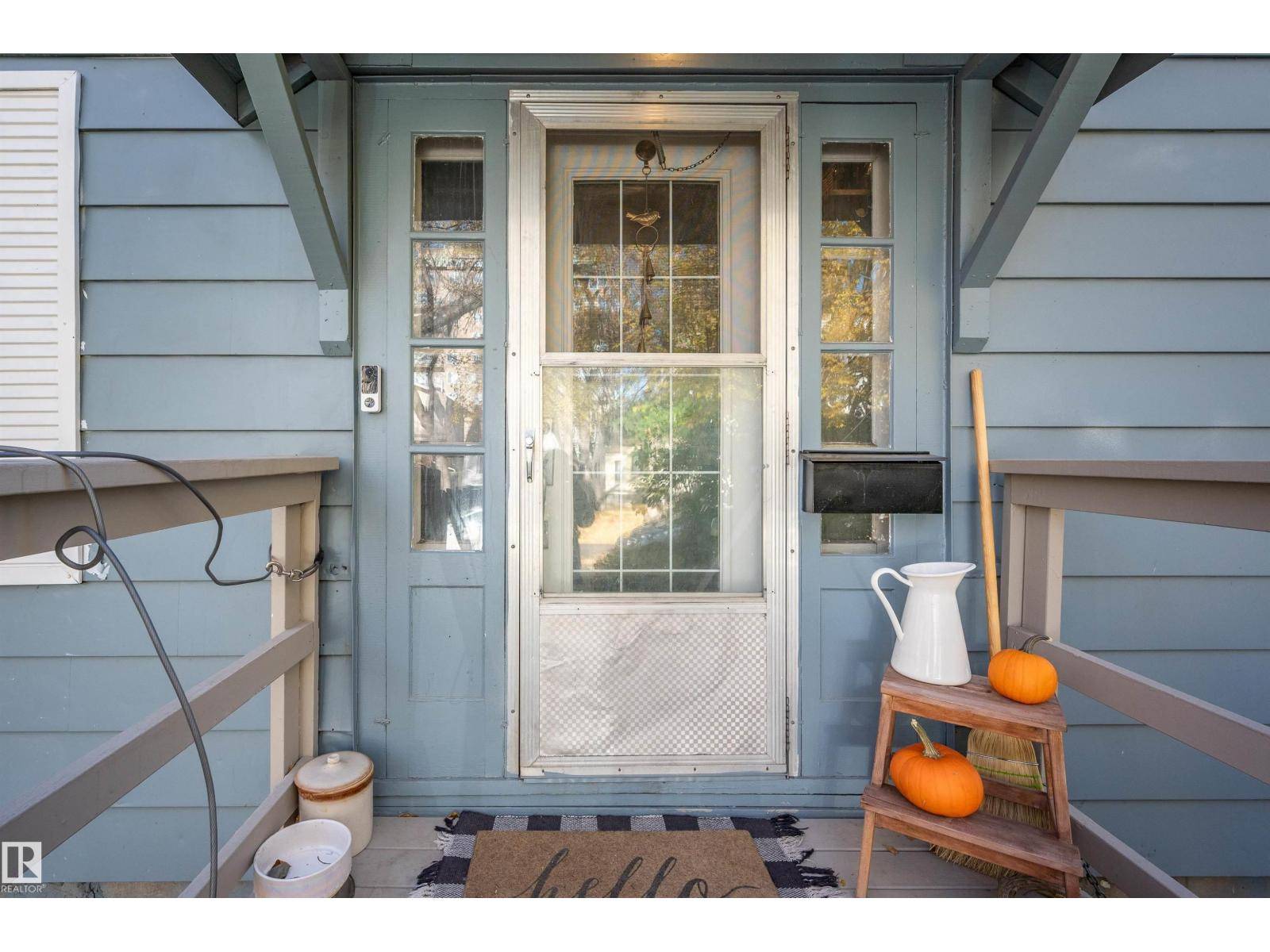 Edmonton, AB T6G0S6,11109 81 AV NW