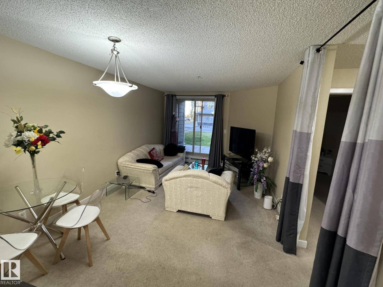 Edmonton, AB T6X2C6,#108 111 WATT CM SW