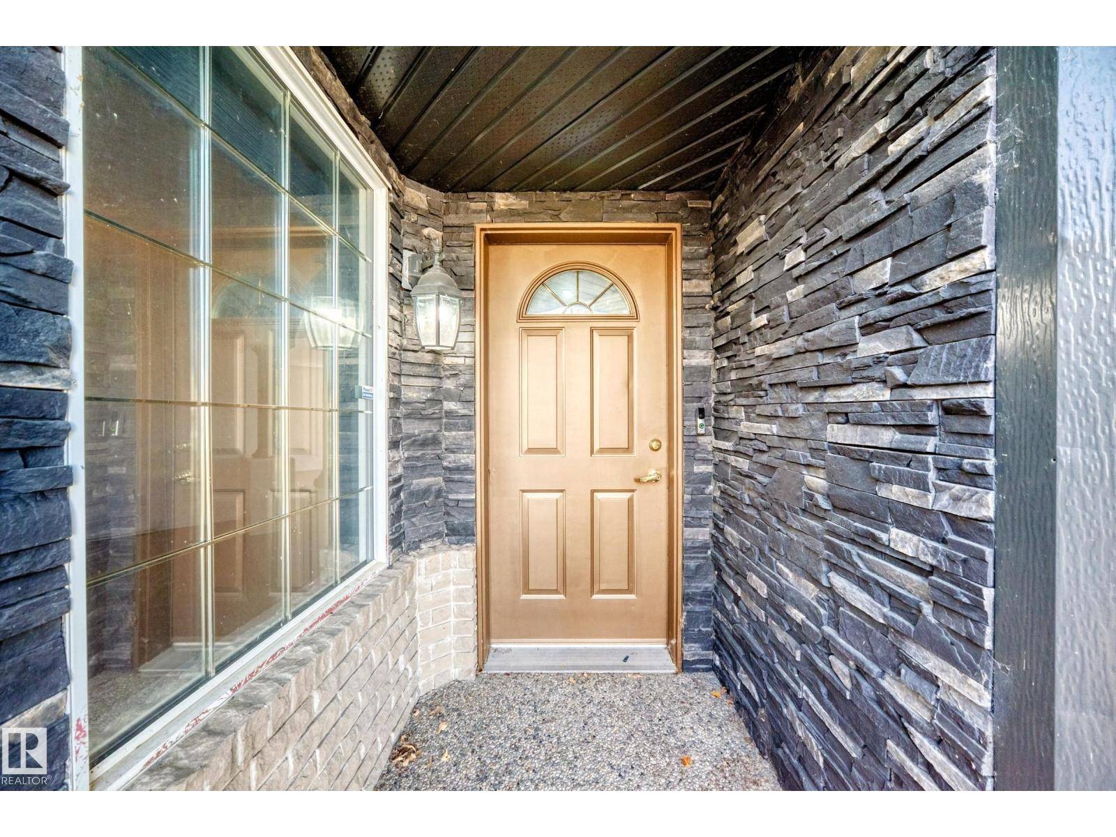 Edmonton, AB T5X5W9,10315 175 AV NW