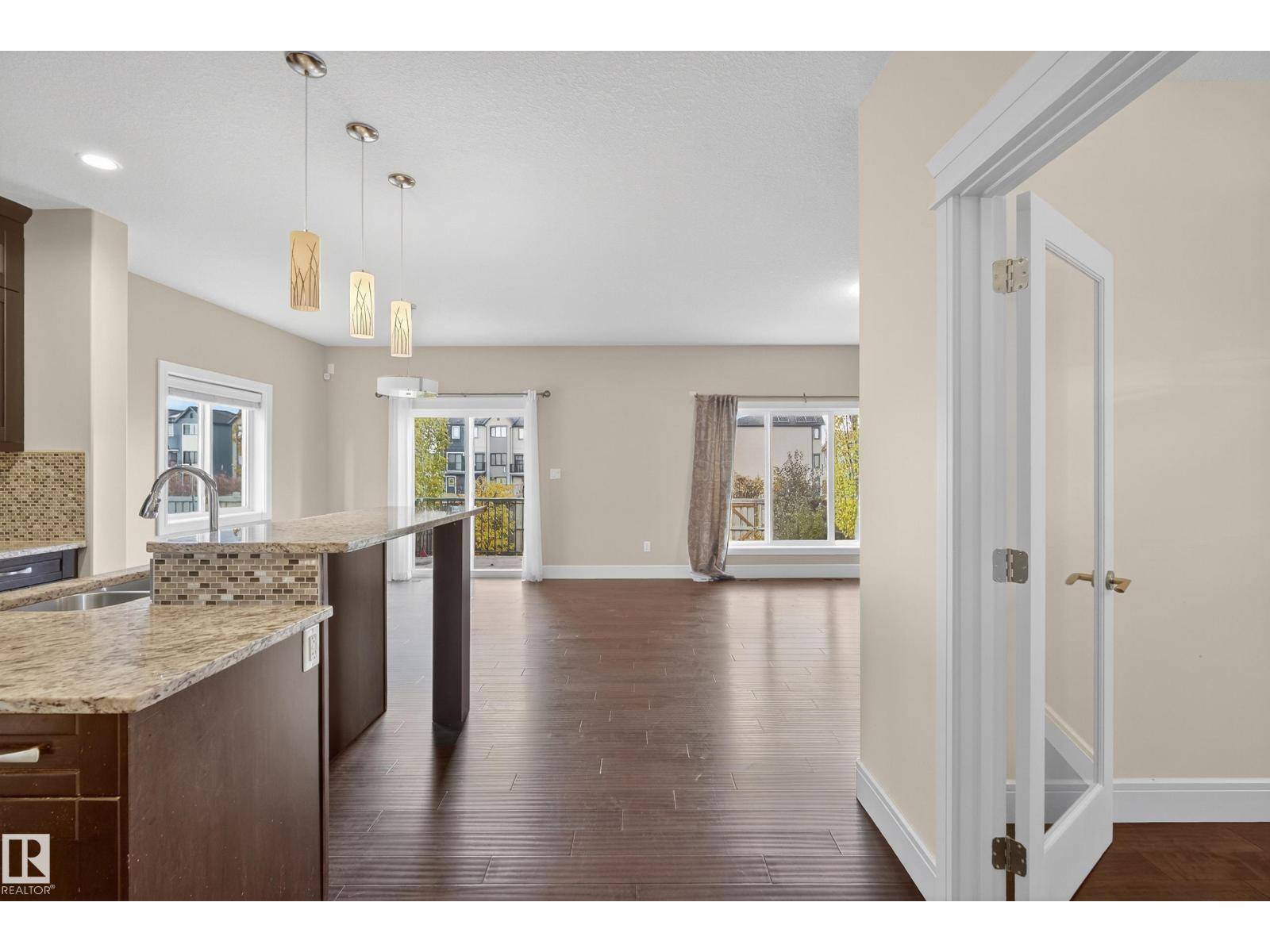 Edmonton, AB T6W2K8,3642 CLAXTON PL SW