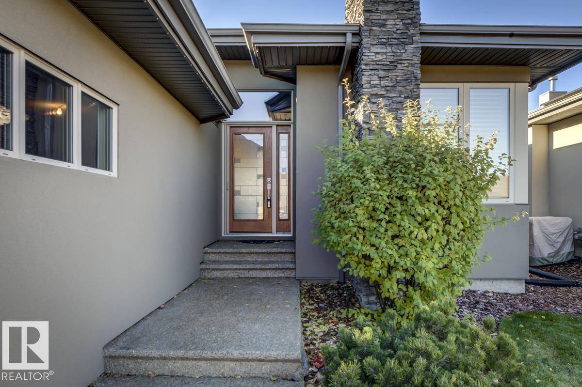 Edmonton, AB T6R0T1,4625 MEAD PL NW