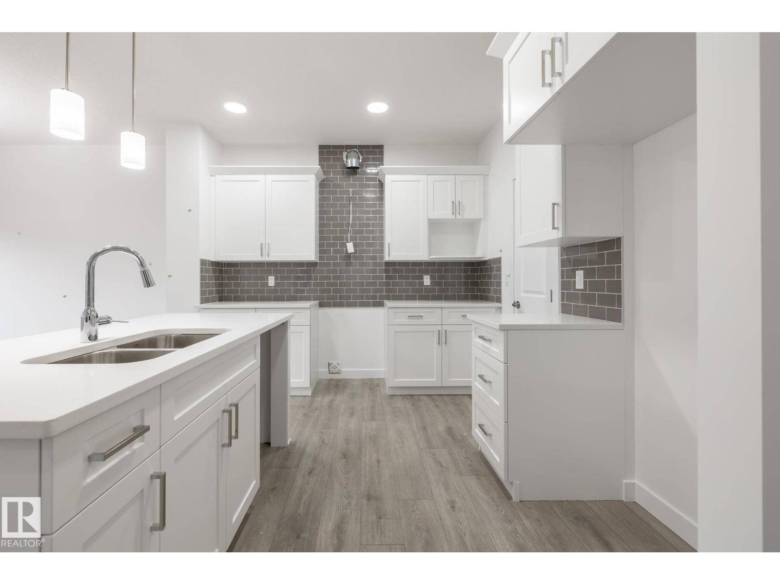 Edmonton, AB T6X3H9,412 27 ST SW