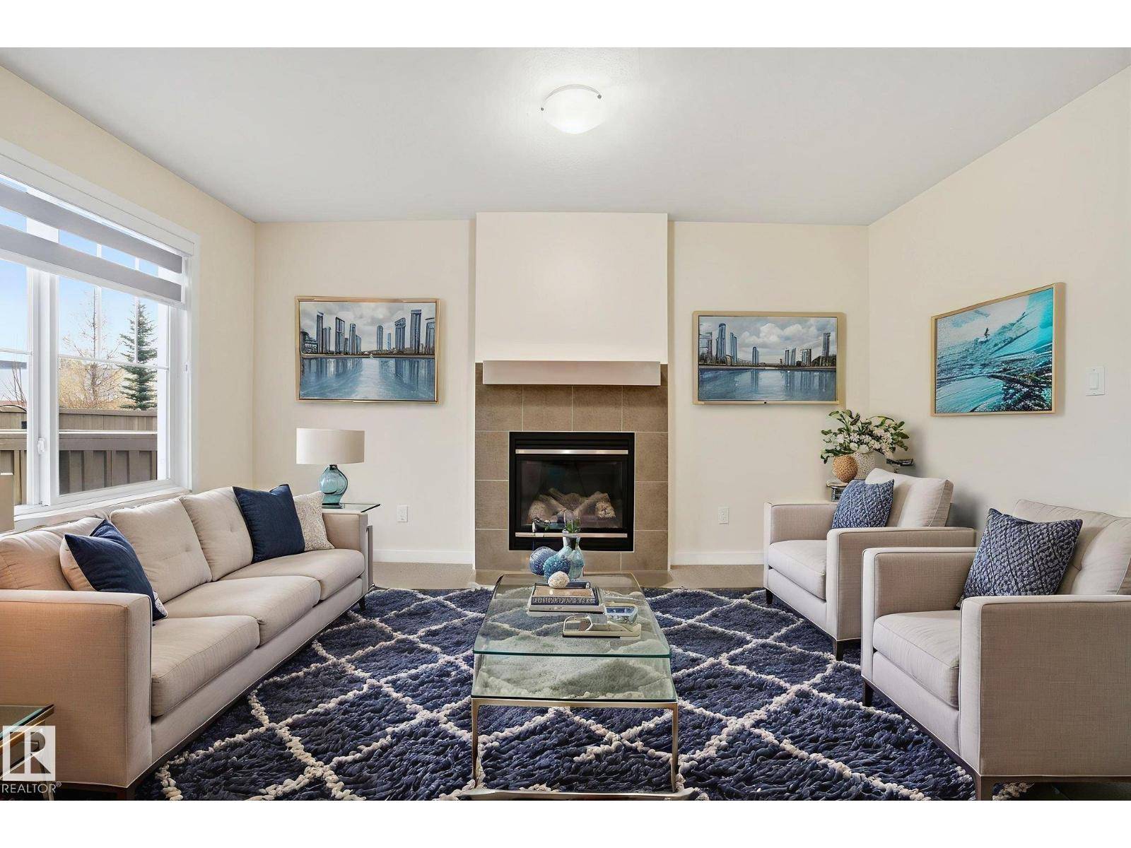 Edmonton, AB T5Y0H3,5324 165 AV NW